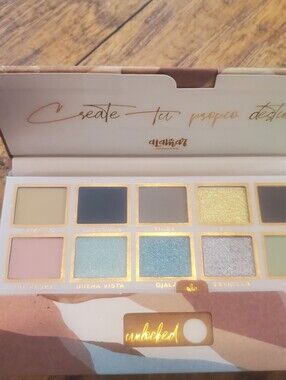 Alamar Cosmetics Destino 10-Pan Eyeshadow Palette